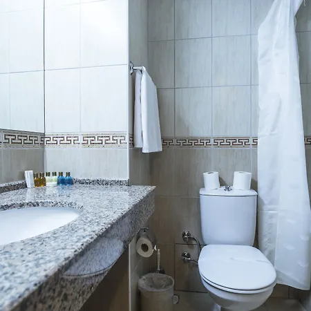 מלון Katranci Park 3*