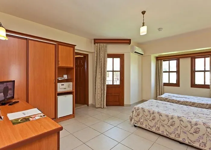 Hotel Katranci Park 3*