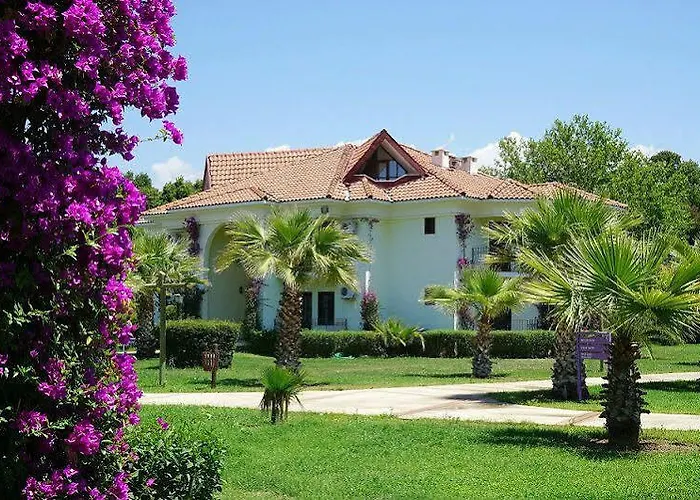 Katranci Park Ξενοδοχείο 3*