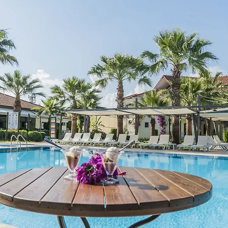 Katranci Park فندق 3*